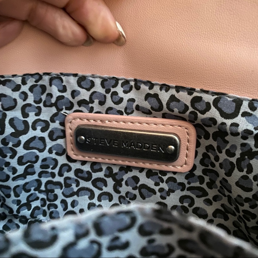 Blush Crossbody Bag - Picture 4 of 5